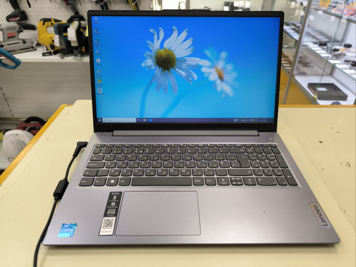 Ноутбук Lenovo ideapad 15; Core i3-1305U, Intel UHD Graphics, 8 Гб, 240 Гб, Нет