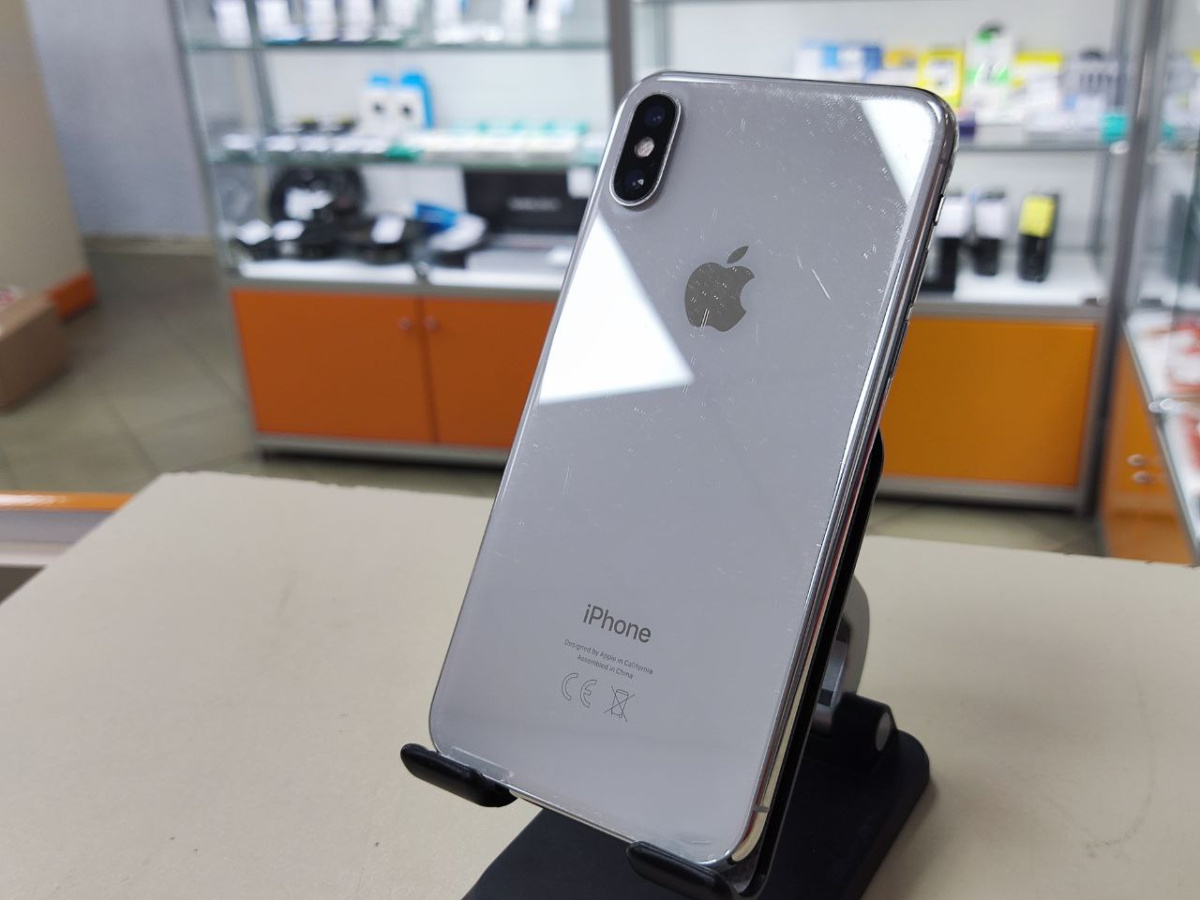 Смартфон Apple iPhone X 256Gb