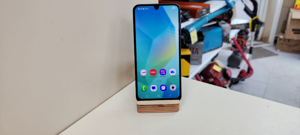 Смартфон Samsung Galaxy A16 6/128