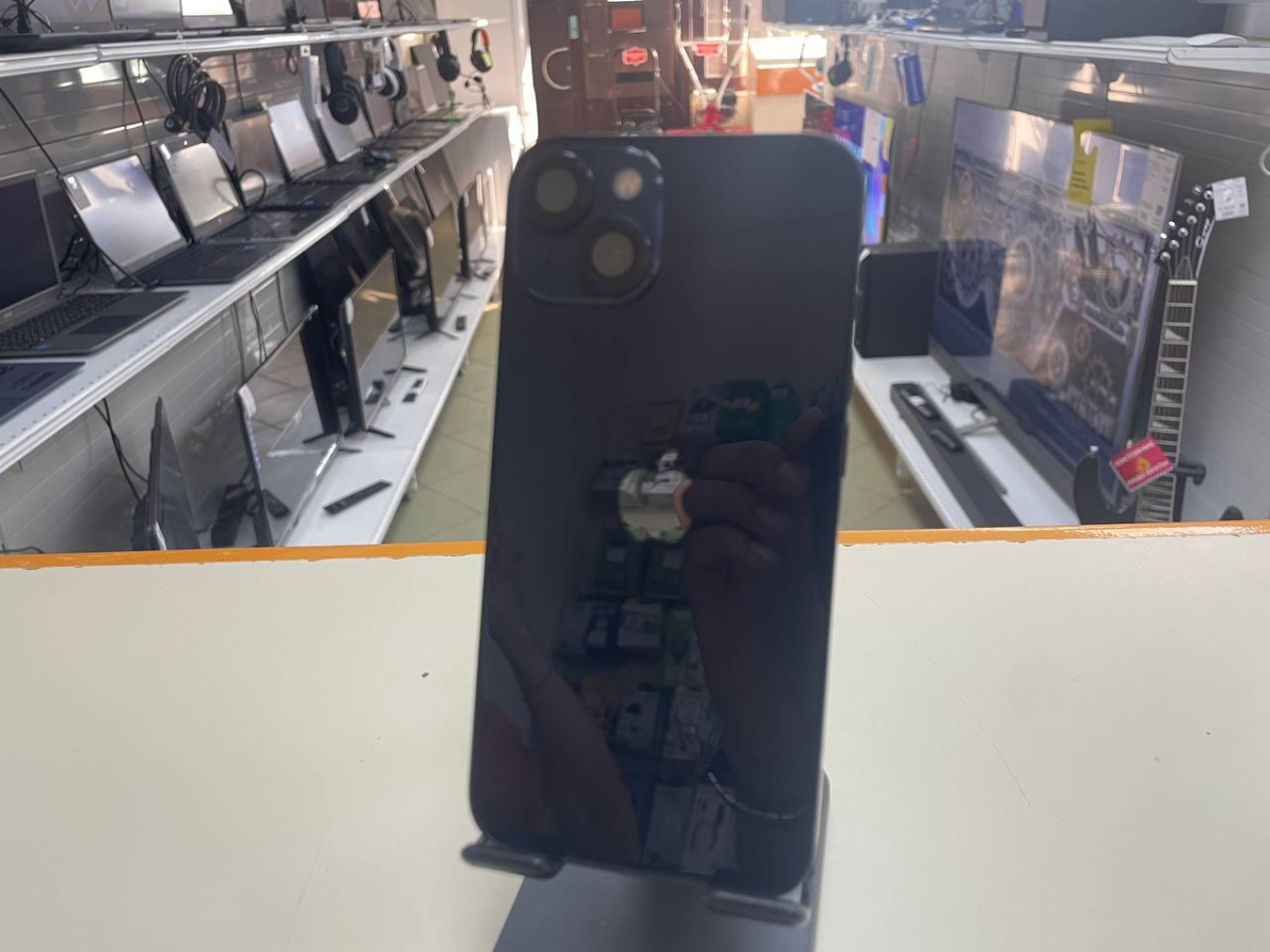 Смартфон Apple iPhone 13 128Gb