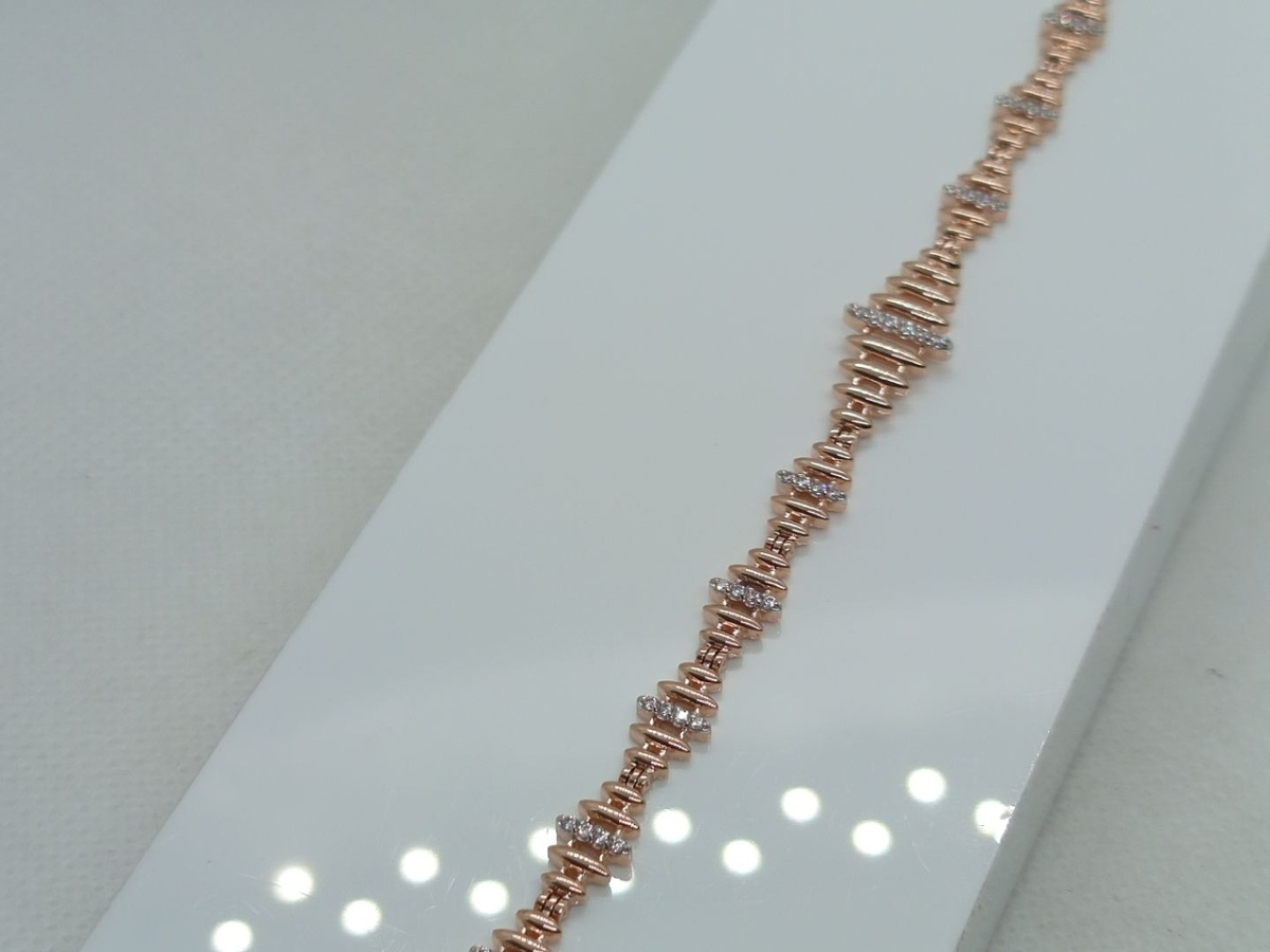 Б585 БРАСЛЕТ С КАМНЯМИ (Au 585)