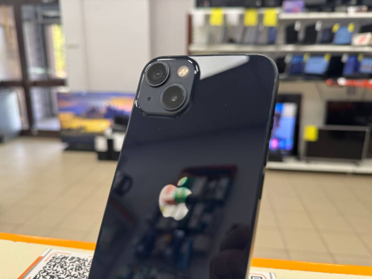 Смартфон Apple iPhone 13 128Gb