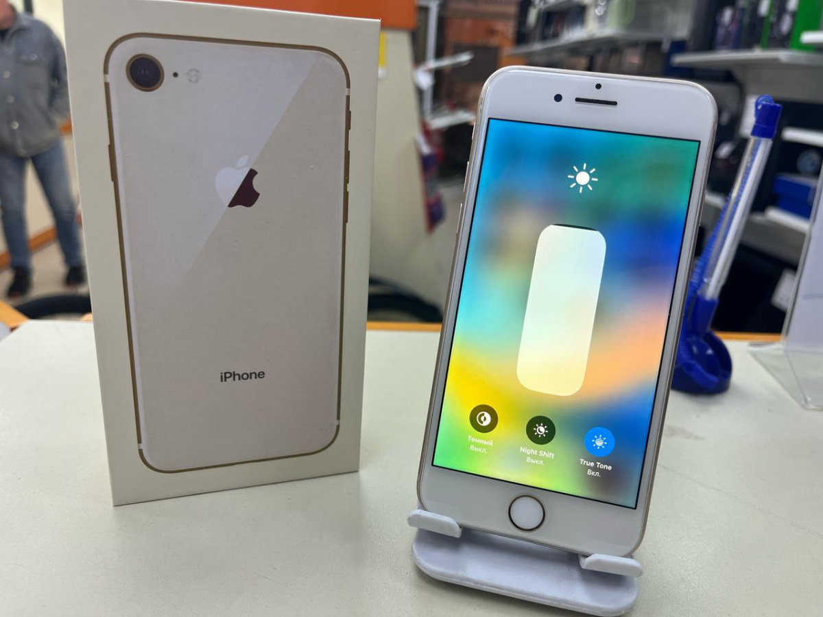 Смартфон Apple iPhone 8 64Gb