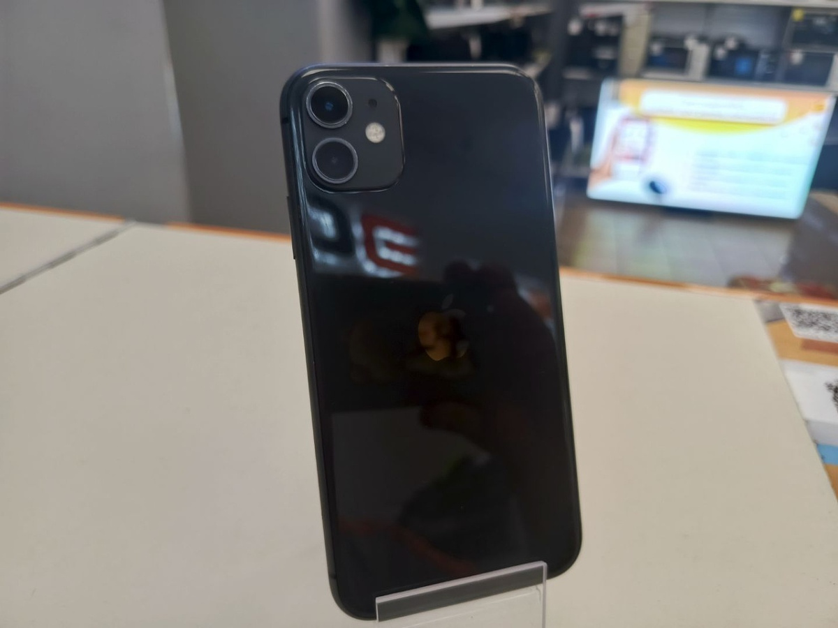 Смартфон Apple iPhone 11 64Gb