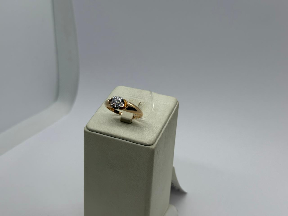 КОЛЬЦО С КАМНЯМИ (Au 585)