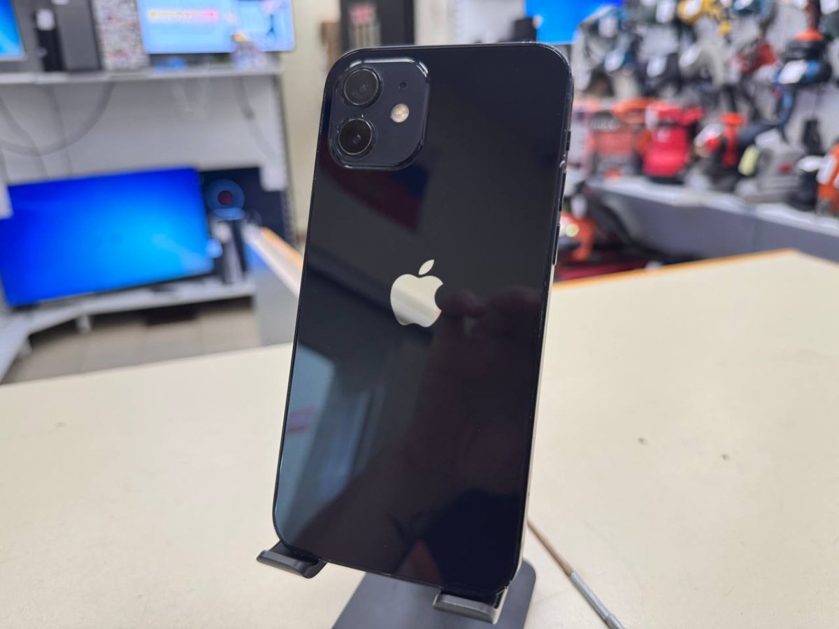 Смартфон Apple iPhone 12 64Gb