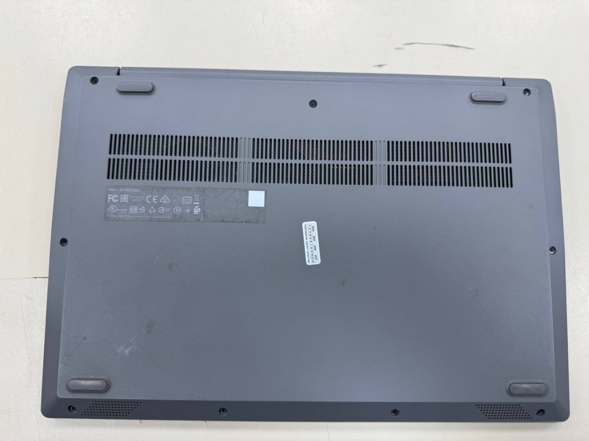 Ноутбук Lenovo; Ryzen 5 3500U, Radeon Vega 8, 20 Гб, 256 Гб, Нет