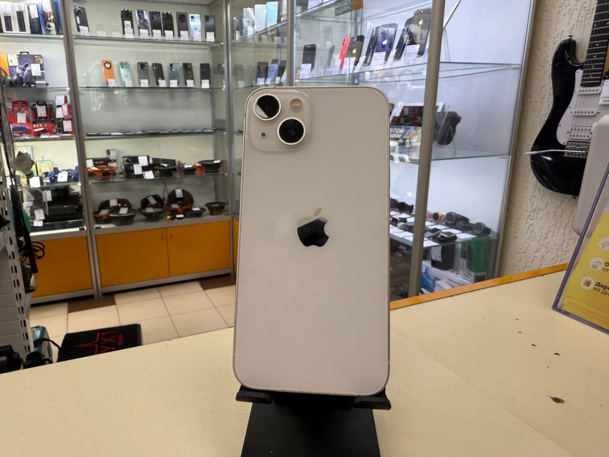 Смартфон Apple iPhone 13 128Gb