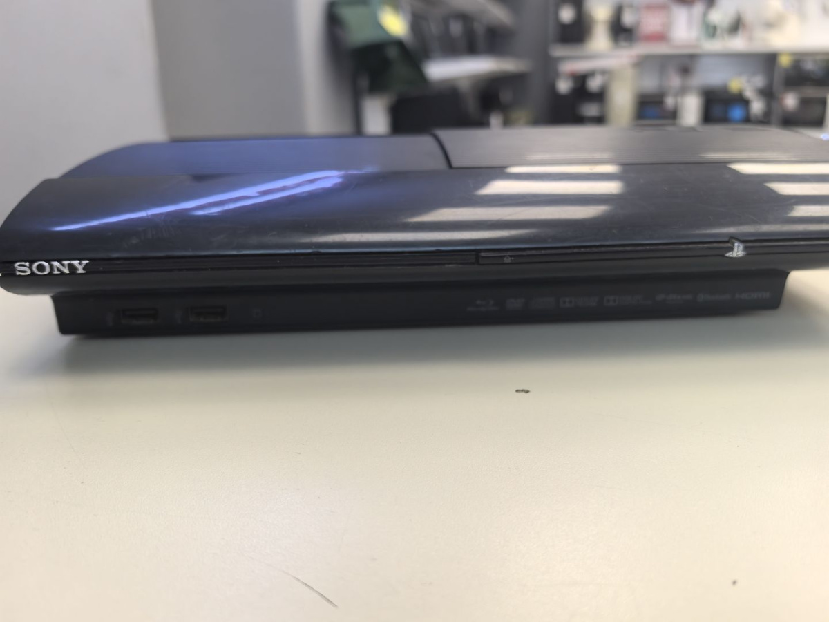 Игровая приставка PlayStation 3 Super Slim 500GB Игровая приставка PlayStation 3 Super Slim 500GB