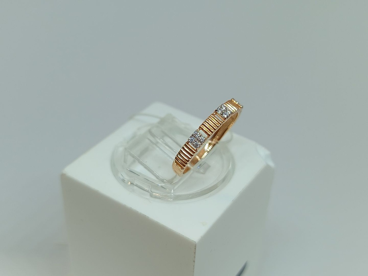 КОЛЬЦО С КАМНЯМИ (Au 585)