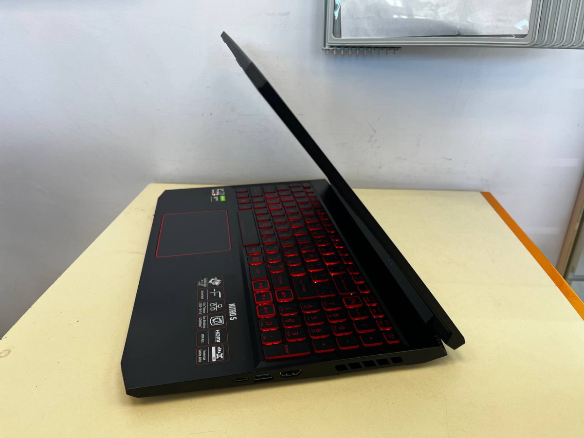 Ноутбук Acer; Ryzen 5 4600H, GeForce GTX 1650, 8 Гб, 250 Гб, 500 Гб