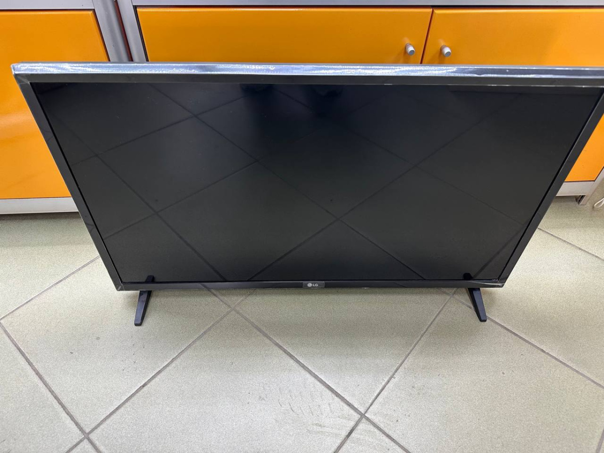 LED Телевизор LG 32LJ510U