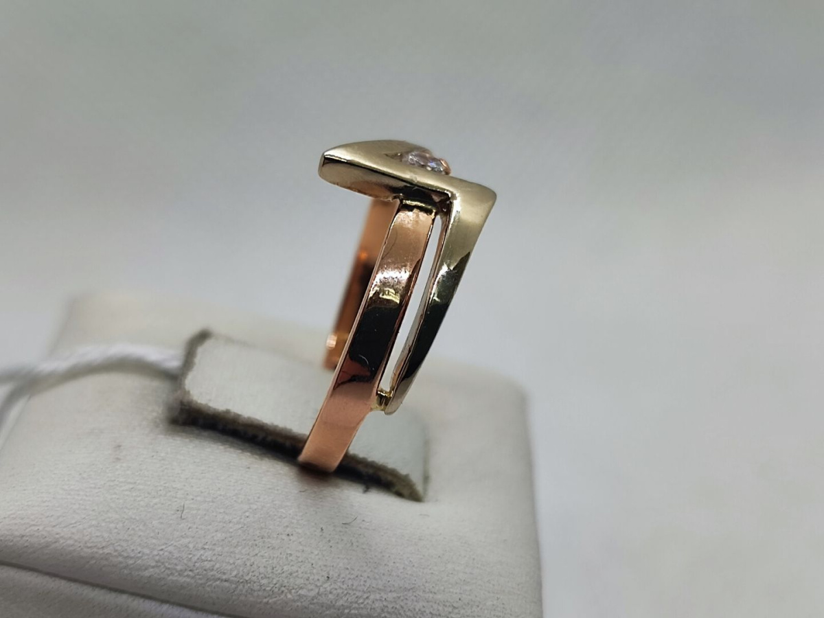 КОЛКМ585 КОЛЬЦО С КАМНЕМ (Au 585)