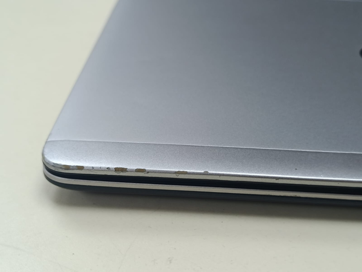 Ноутбук DELL; Core i5-4300U, HD Graphics famile, 12 Гб, 240 Гб, Нет