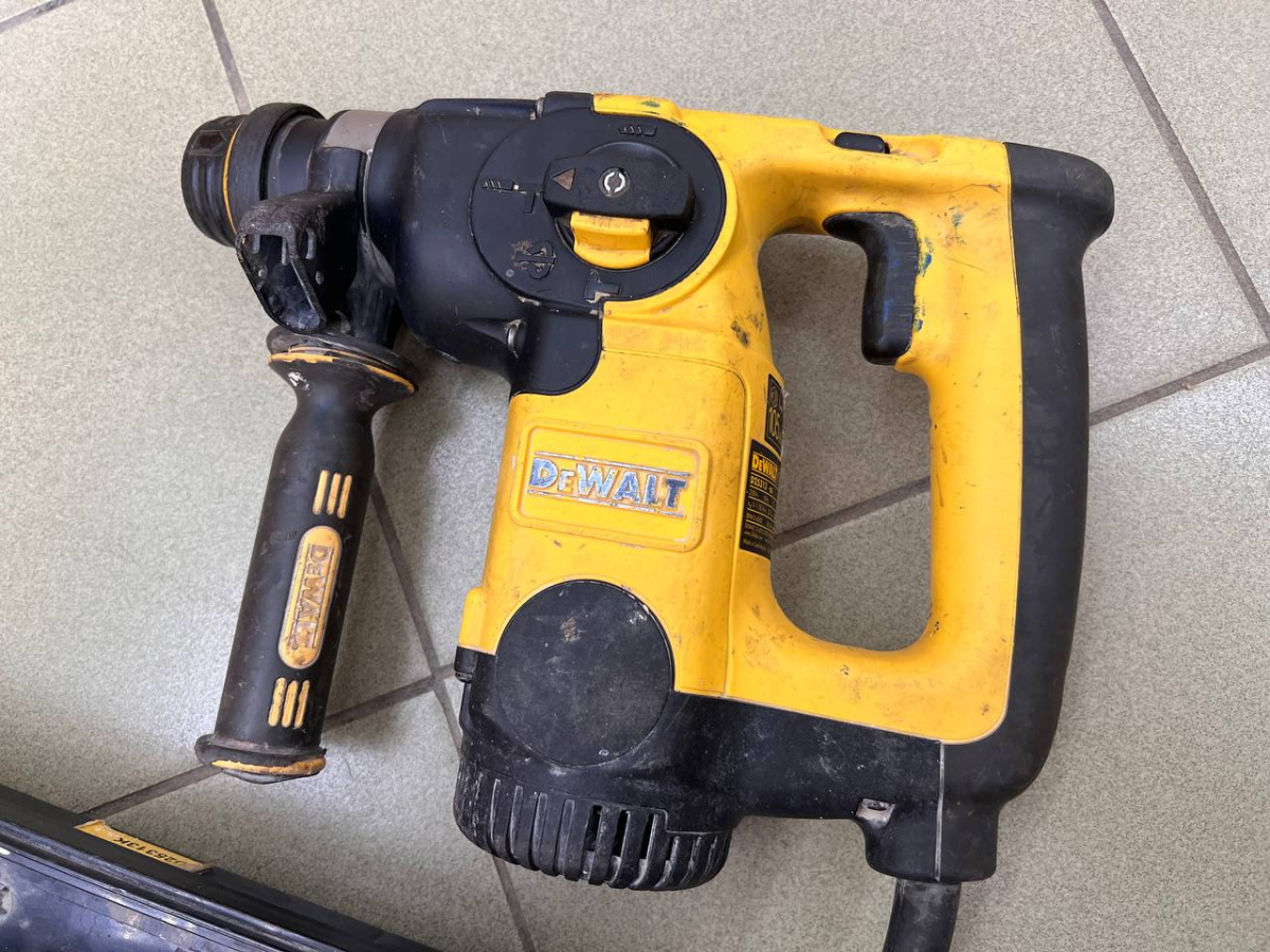 Перфоратор Dewalt D25313-QS