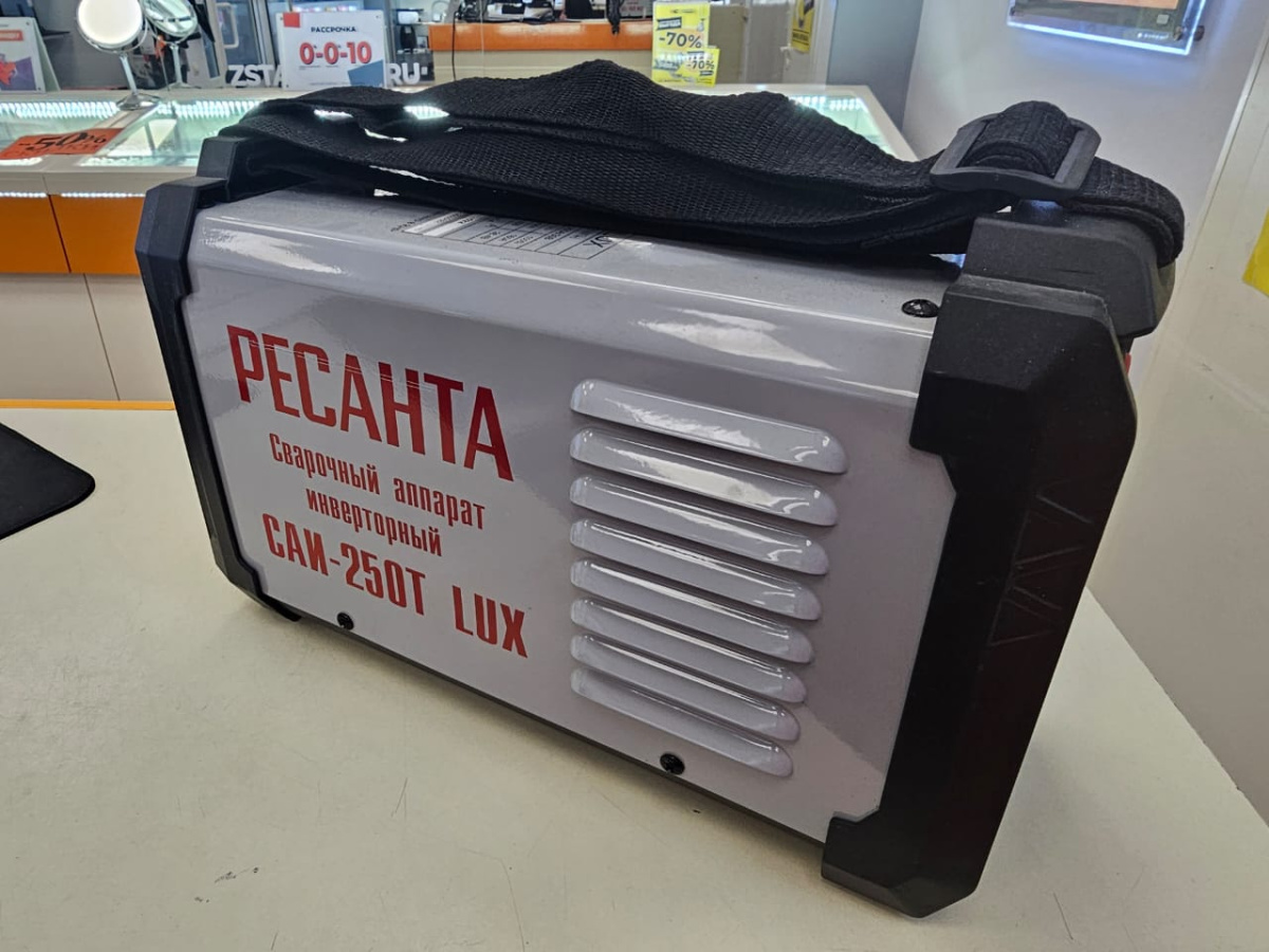 Сварочный аппарат Ресанта САИ-250Т LUX;