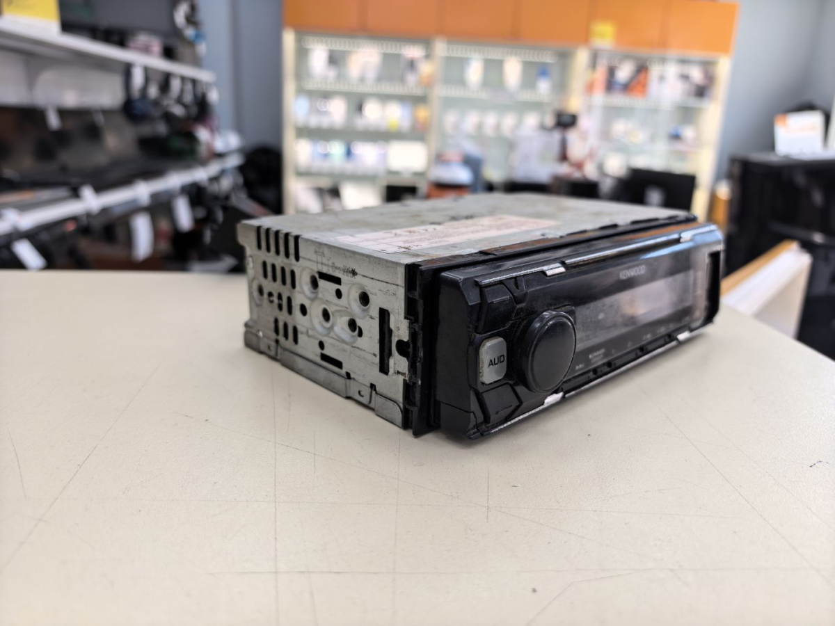 Автомагнитола Kenwood KMM-123Y