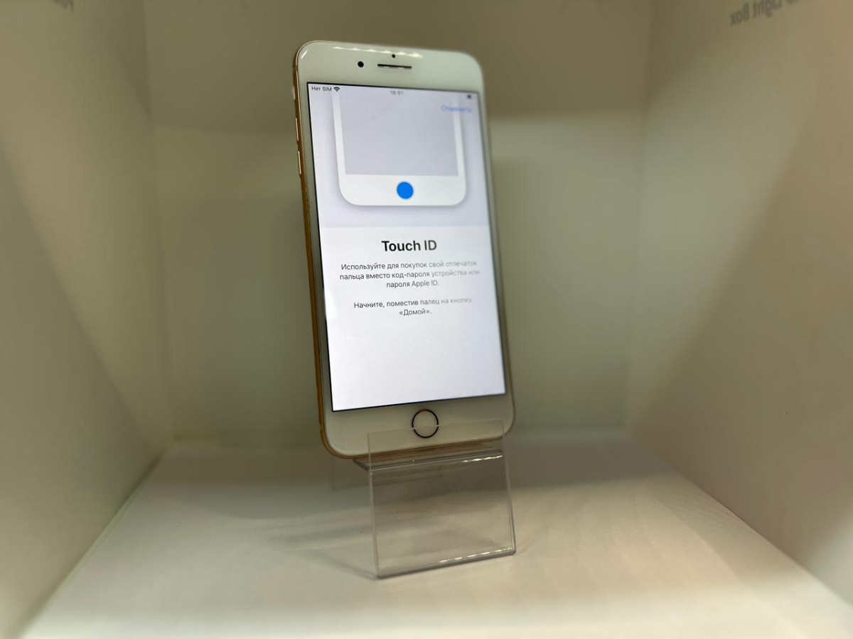 Смартфон Apple iPhone 8 Plus 64Gb