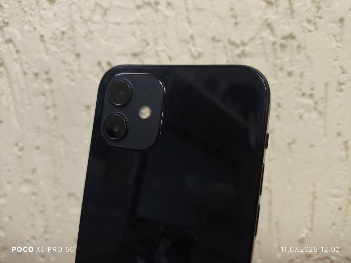 Смартфон Apple iPhone 12 64Gb