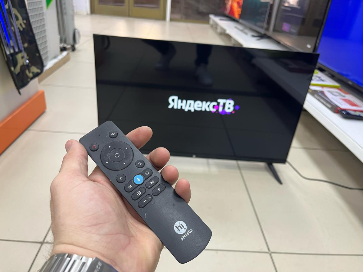 LED Телевизор HI VHIX-32F199MSA