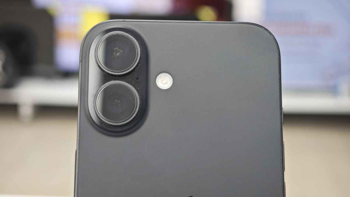Смартфон Apple Iphone 16 128Gb