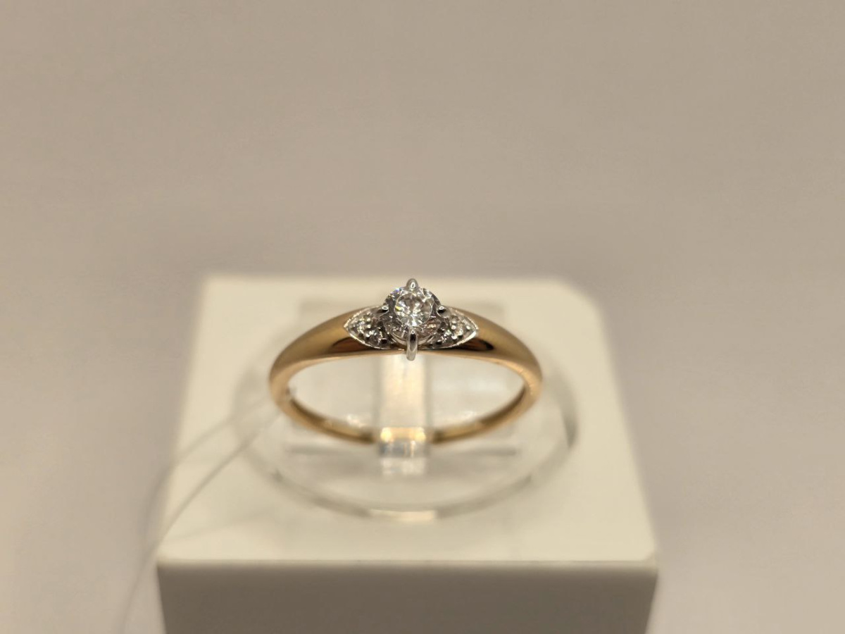 КОЛЬЦО С КАМНЯМИ (Au 585)