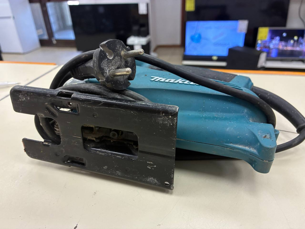 Лобзик Makita 4326;