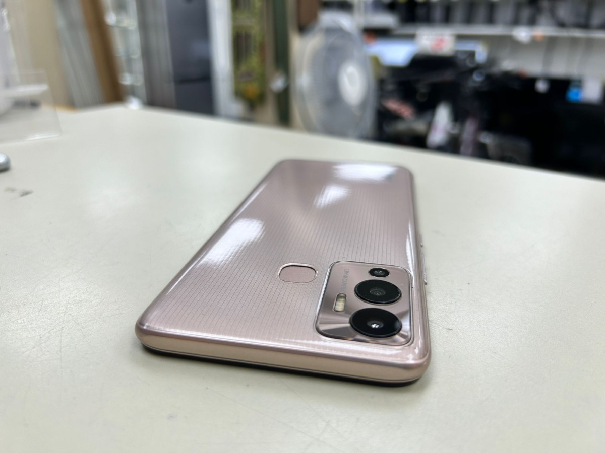 Смартфон Infinix HOT 12 PLAY 4/64