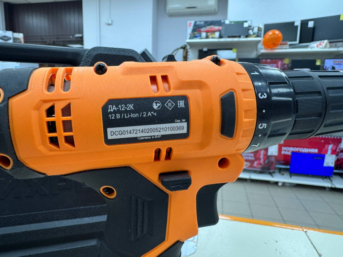 Шуруповерт Вихрь ДА-12Л-2К
