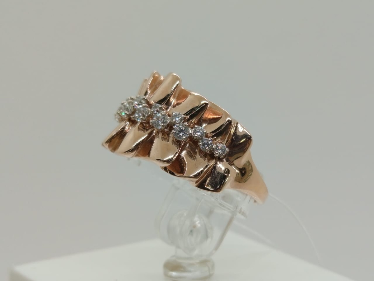 002321-1102 КОЛЬЦО С КАМНЯМИ (Au 585)