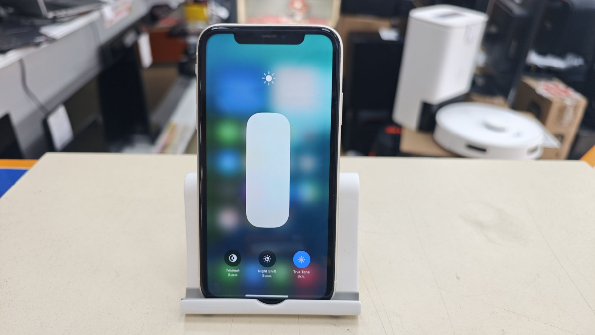 Смартфон Apple iPhone 11 64Gb