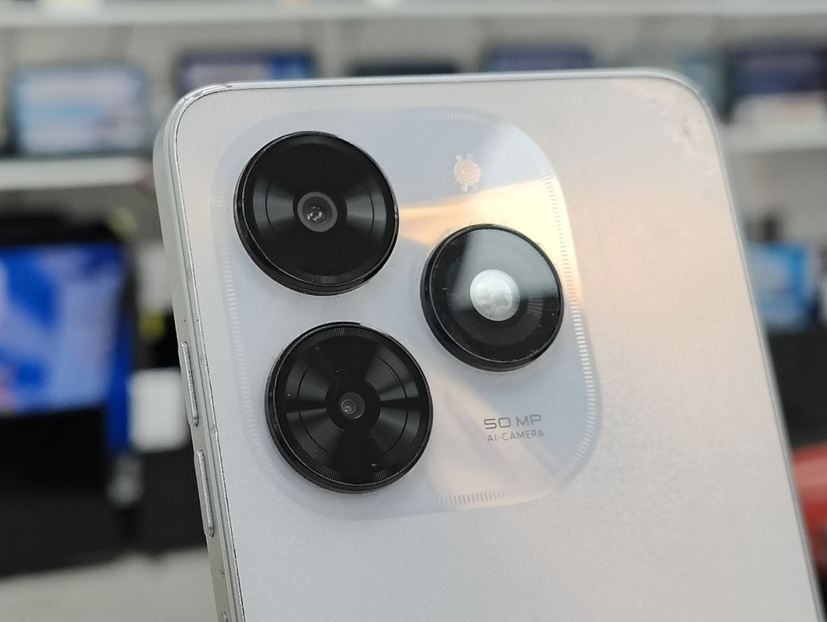Смартфон Tecno Spark 20C 4/256