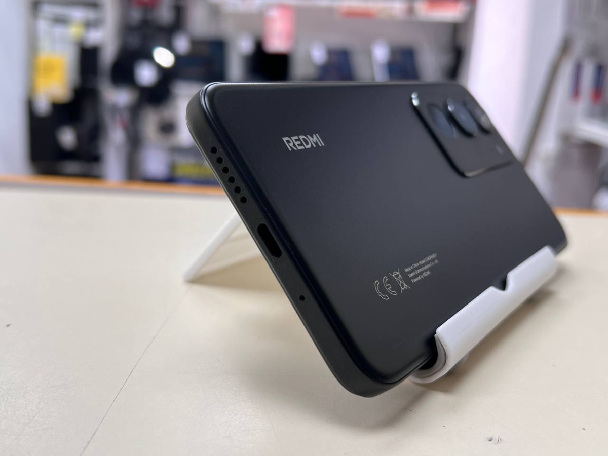 Смартфон Xiaomi Redmi 15 6/128
