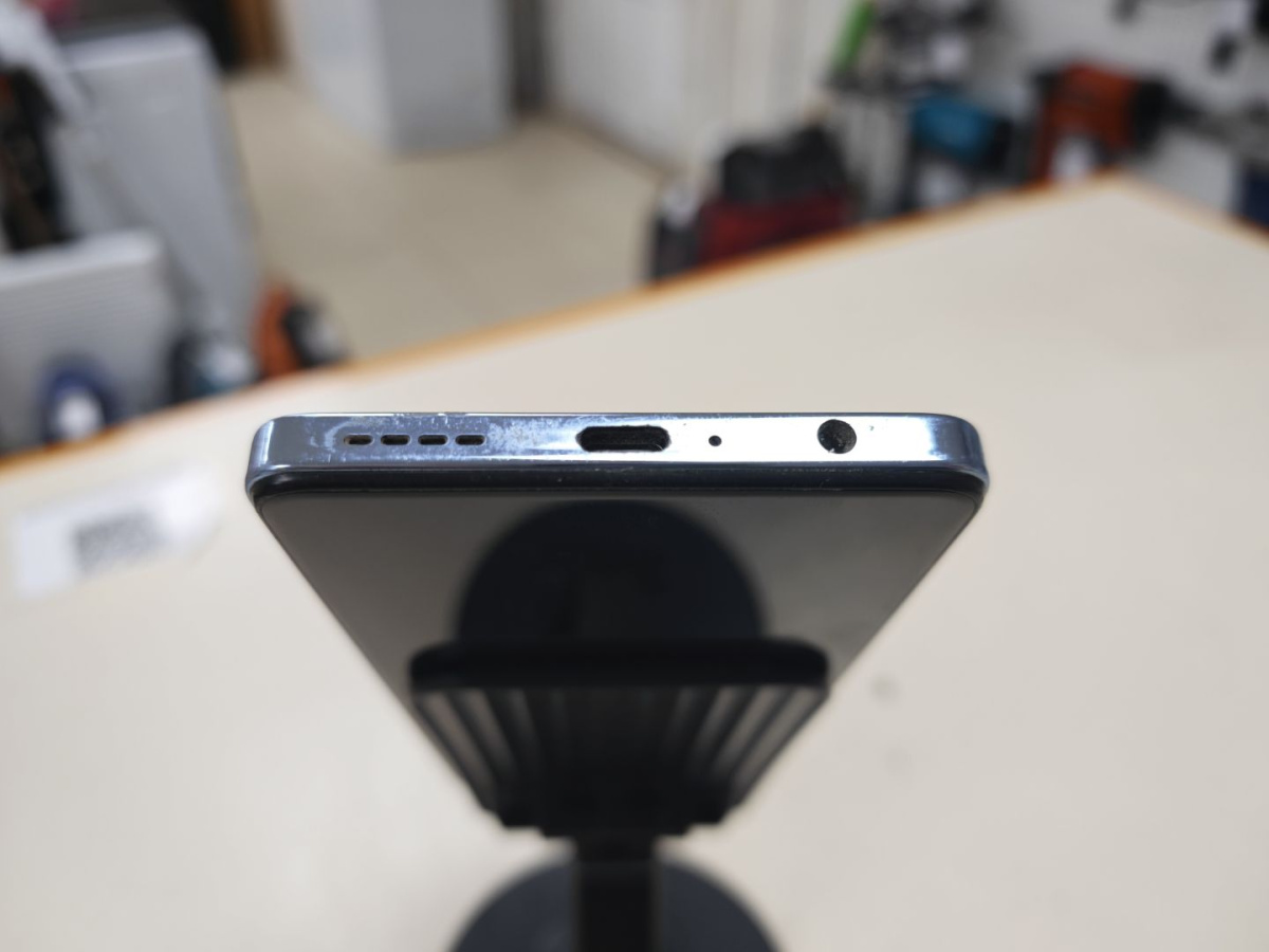Смартфон Infinix HOT 40 8/256