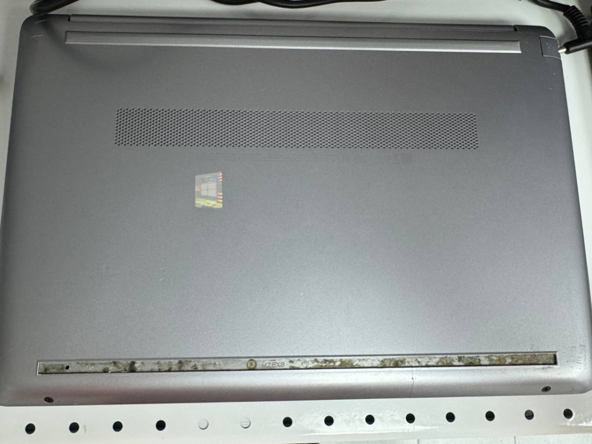 Ноутбук HP; I3-1115G4, HD Graphics, 8 Гб, 512 GB, Нет