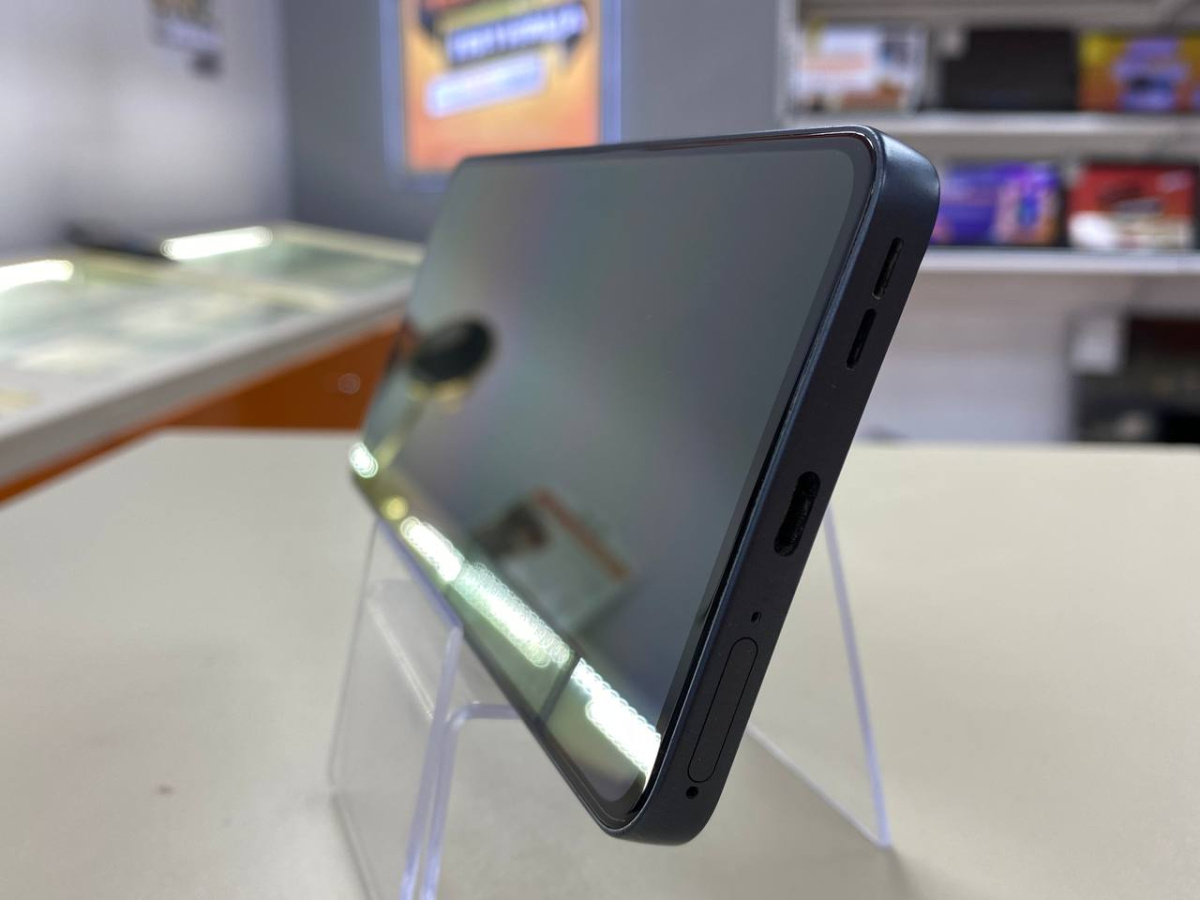 Смартфон Oppo Reno 13F 8/256