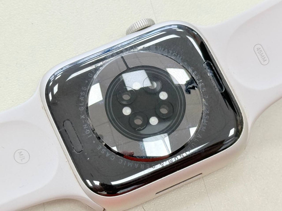Смарт-часы Apple Watch Series 7 45mm