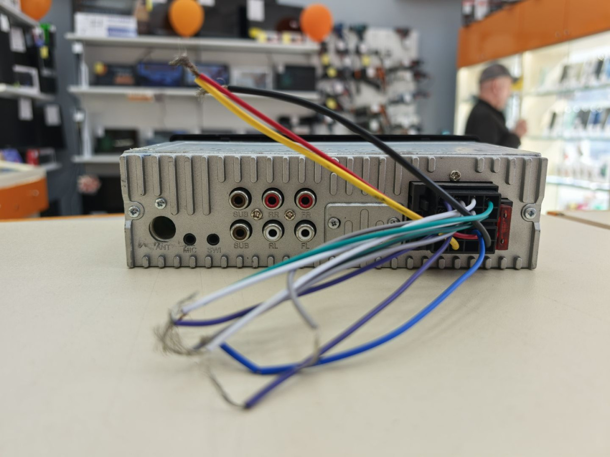 Автомагнитола Nakamichi NQ517B