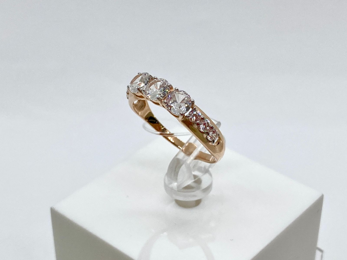 КОЛЬЦО С КАМНЯМИ (Au 585)