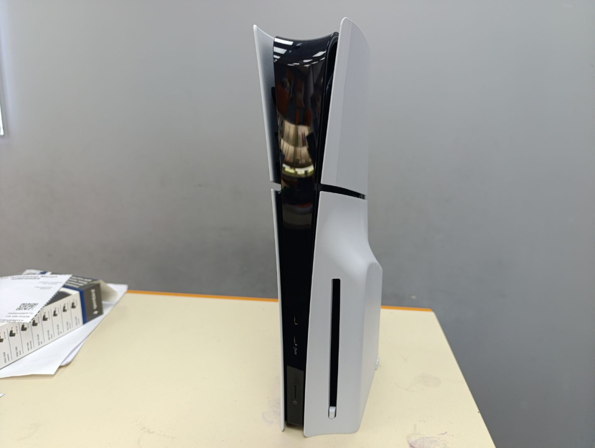 Игровая приставка PlayStation 5 Slim 1TB (С дисководом)