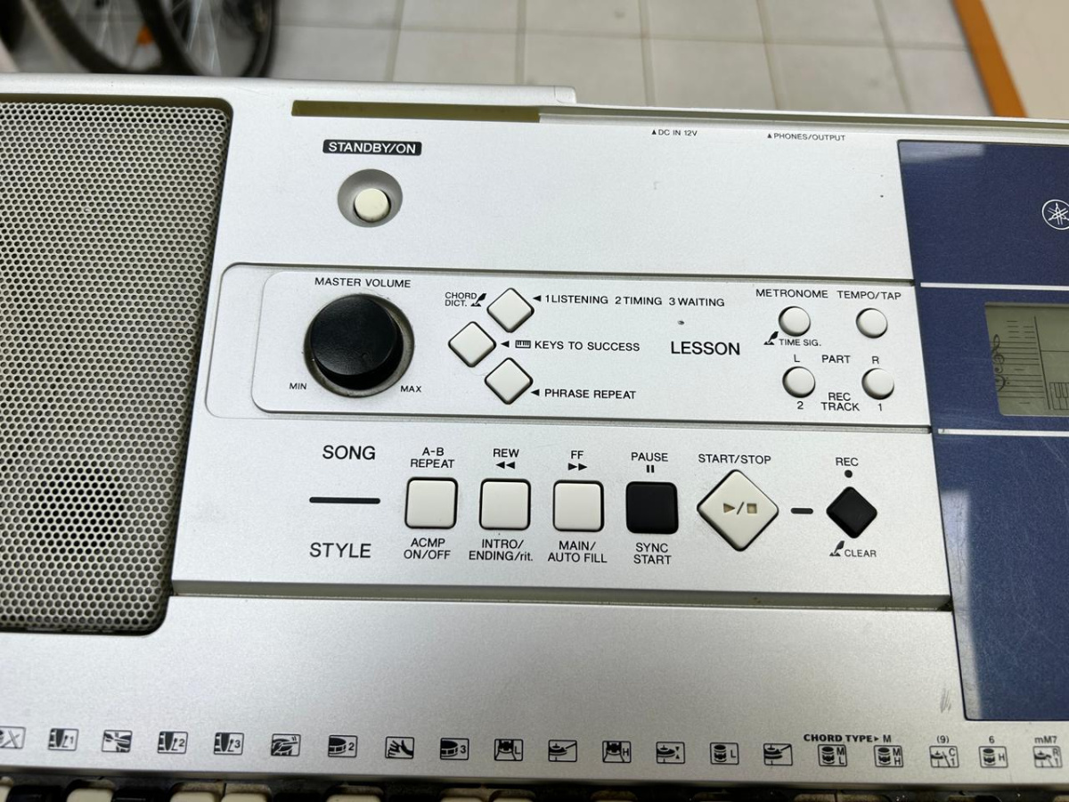 Синтезатор Yamaha E323