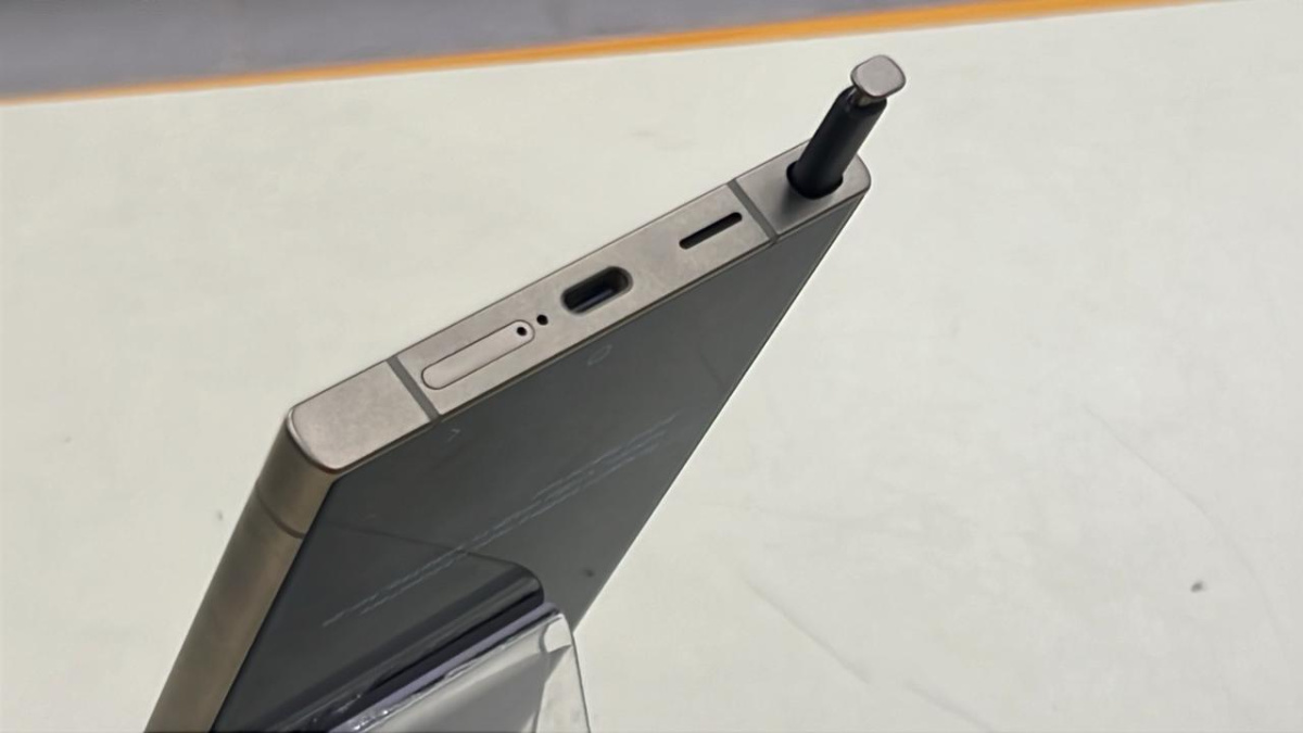 Смартфон Samsung Galaxy S24 Ultra 12/256