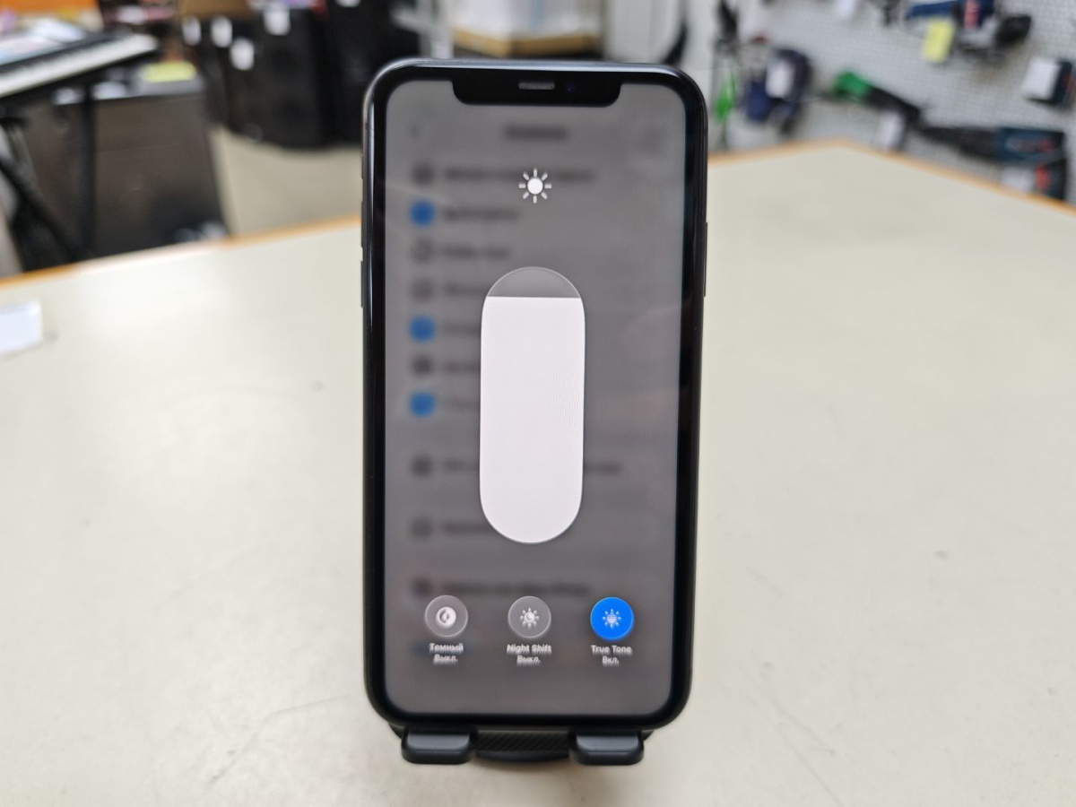 Смартфон Apple iPhone 11 64Gb