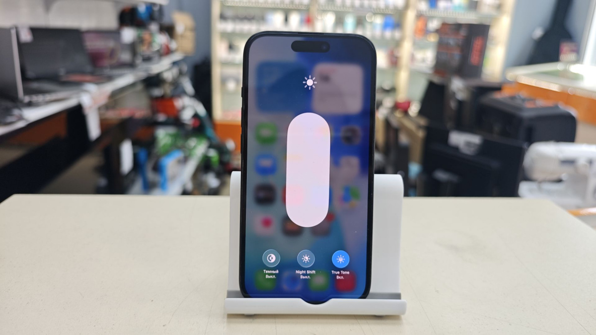 Смартфон Apple Iphone 15 128Gb
