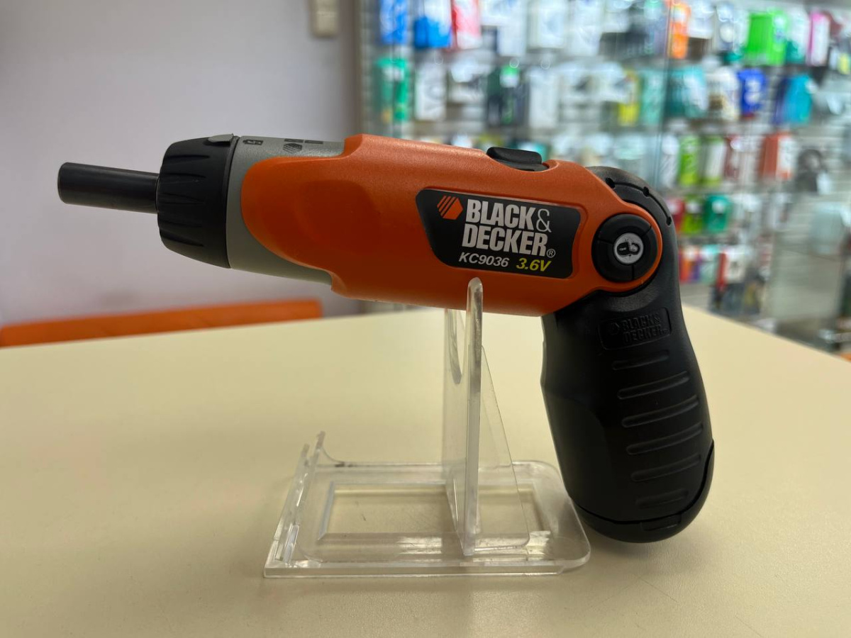 Отвертка электрическая Black&Decker KC9036