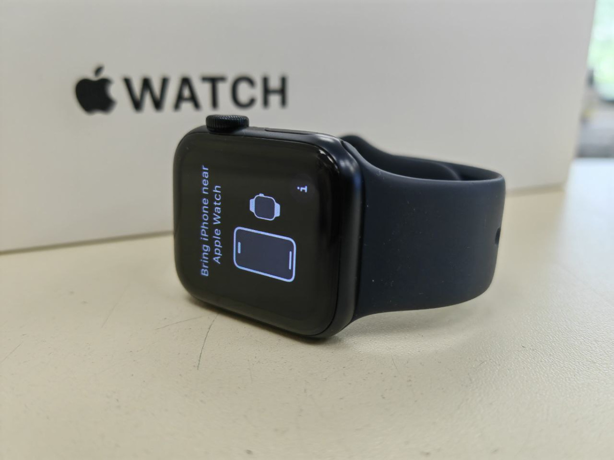 Смарт-часы Apple Watch SE 2022 40mm