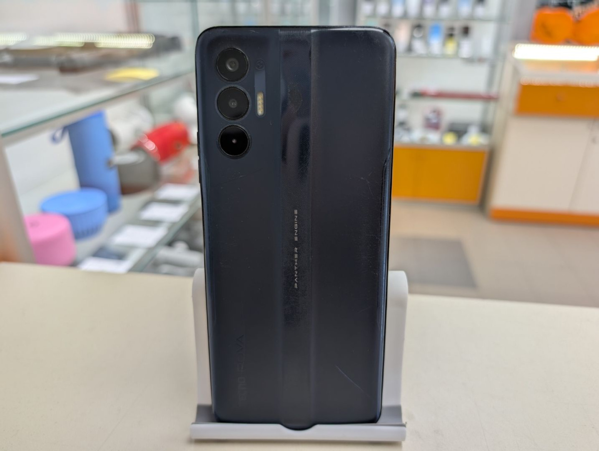Смартфон Tecno Pova 3 6/128