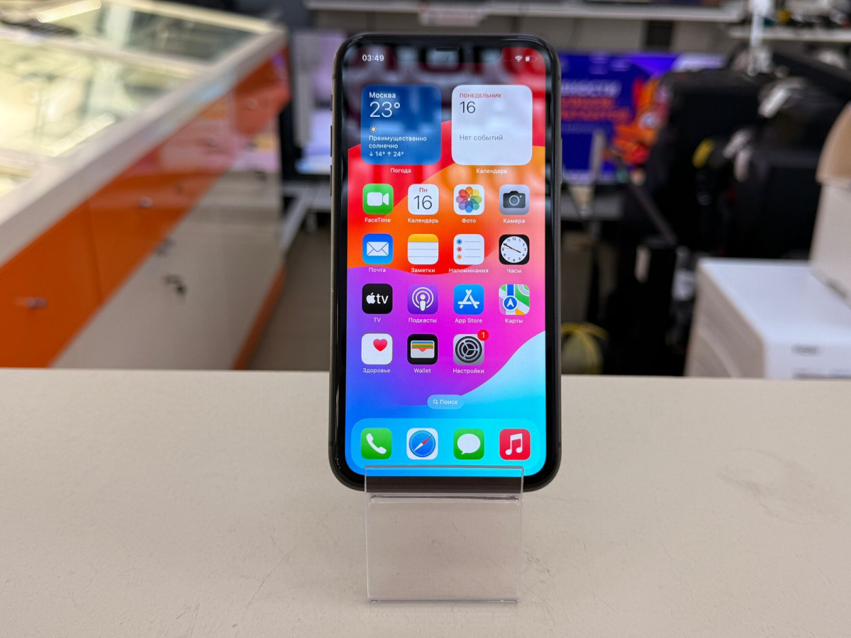 Смартфон Apple iPhone 11 64Gb