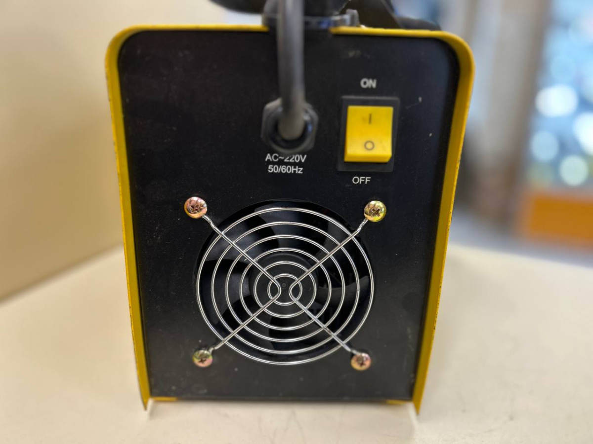 Сварочный аппарат Weldmaster ИСА-240ПН; Сварочный аппарат Weldmaster ИСА-240ПН;