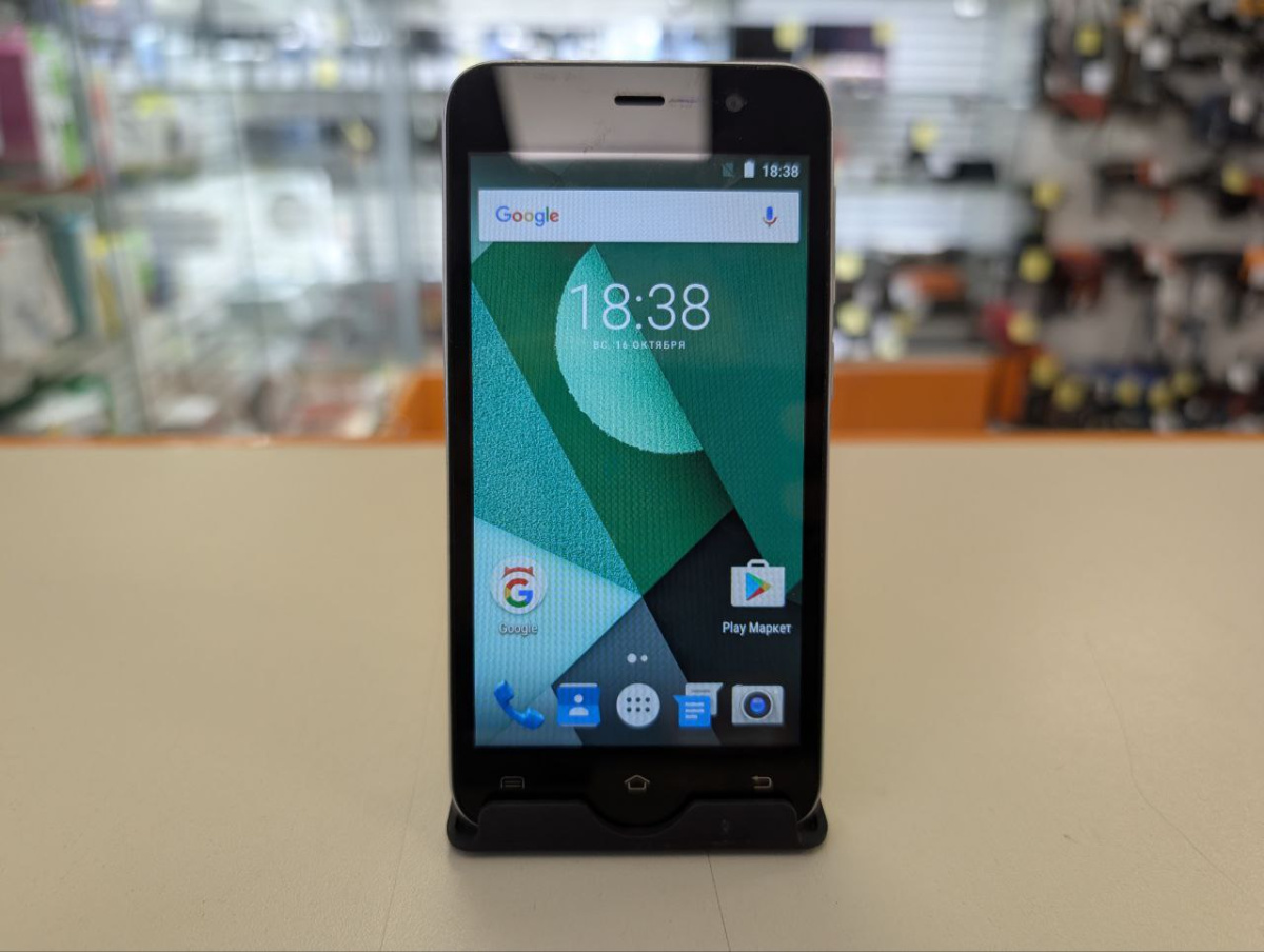 Смартфон ARK Benefit M8